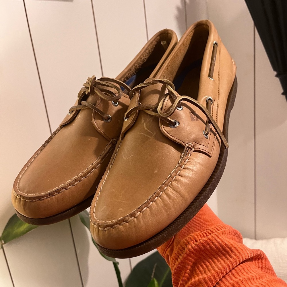 Mens Sperry leather shoes size 16